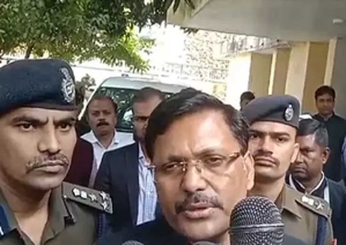 संभल हिंसा : न्यायिक आयोग ने घटनास्थल पर पहुंचकर जुटाई जानकारी